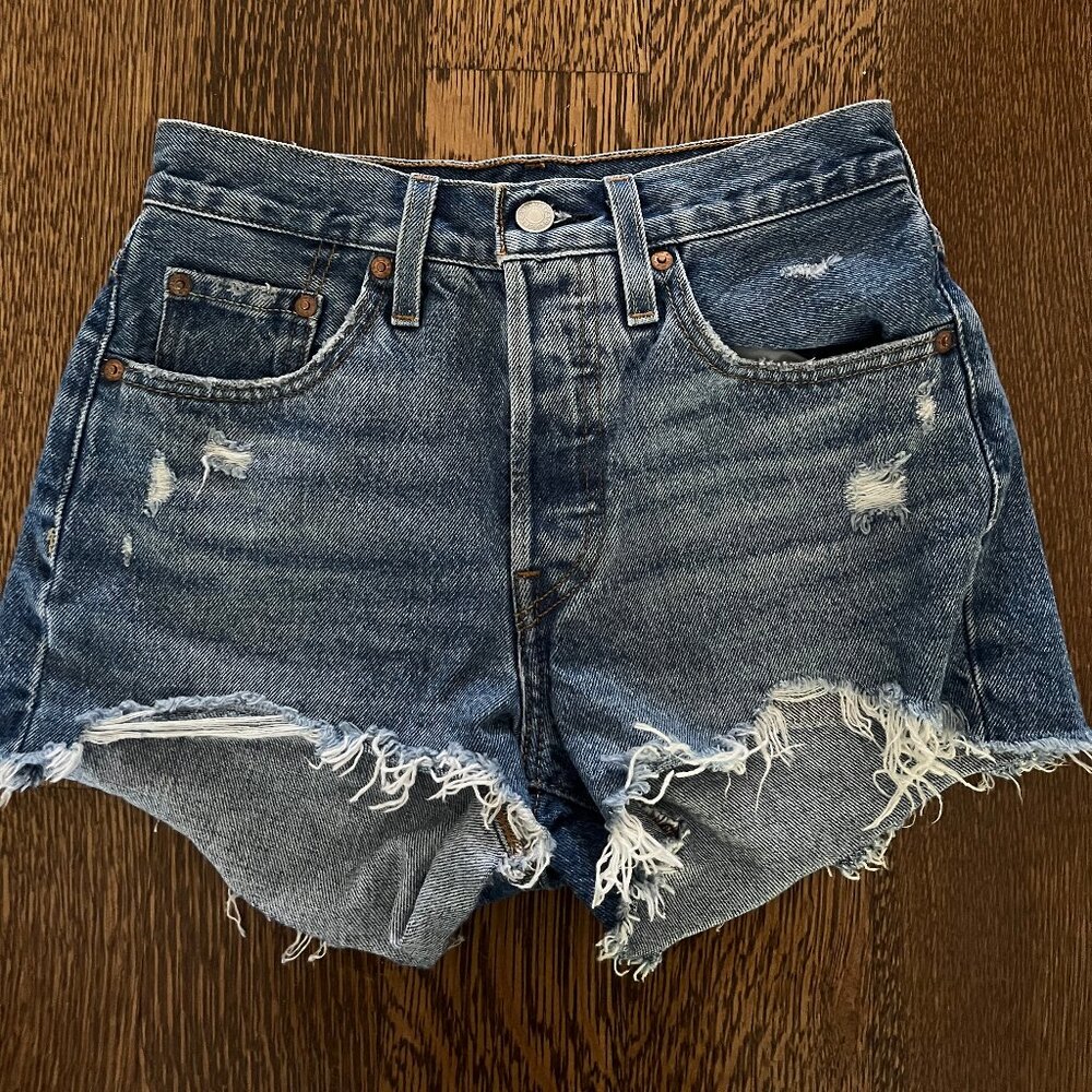 Levi's 501 Original Shorts - Medium/Dark Wash - Size 24